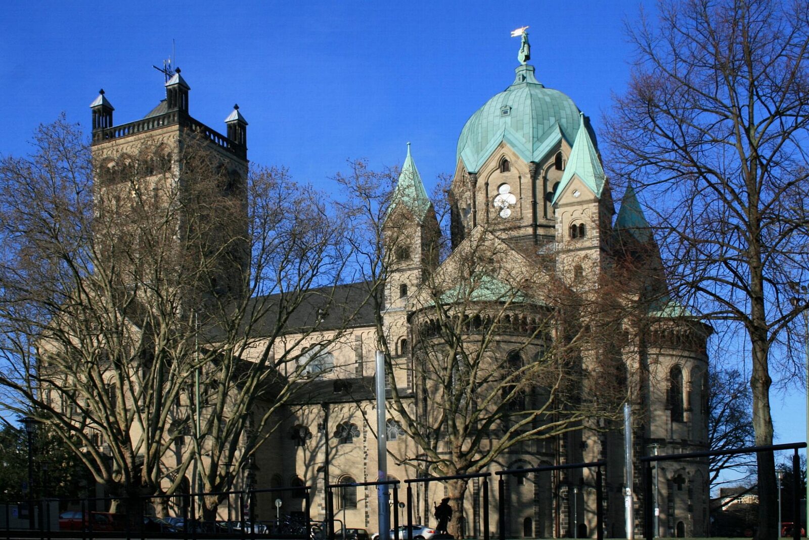 Heiraten in Neuss: Locations, Standesamt und ehrliche Tipps