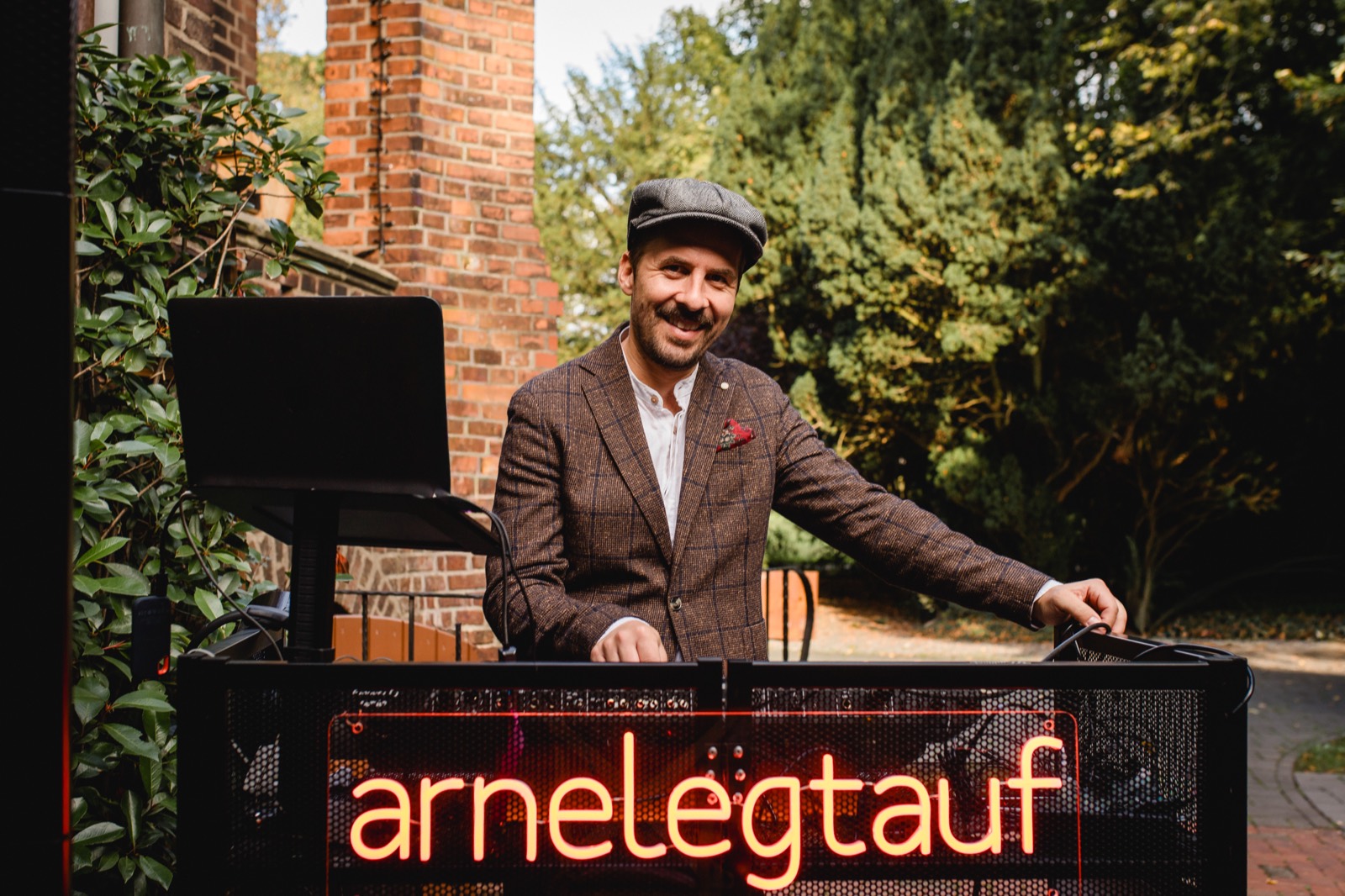 Was kostet ein Hochzeits-DJ in Düsseldorf? Transparente Preise